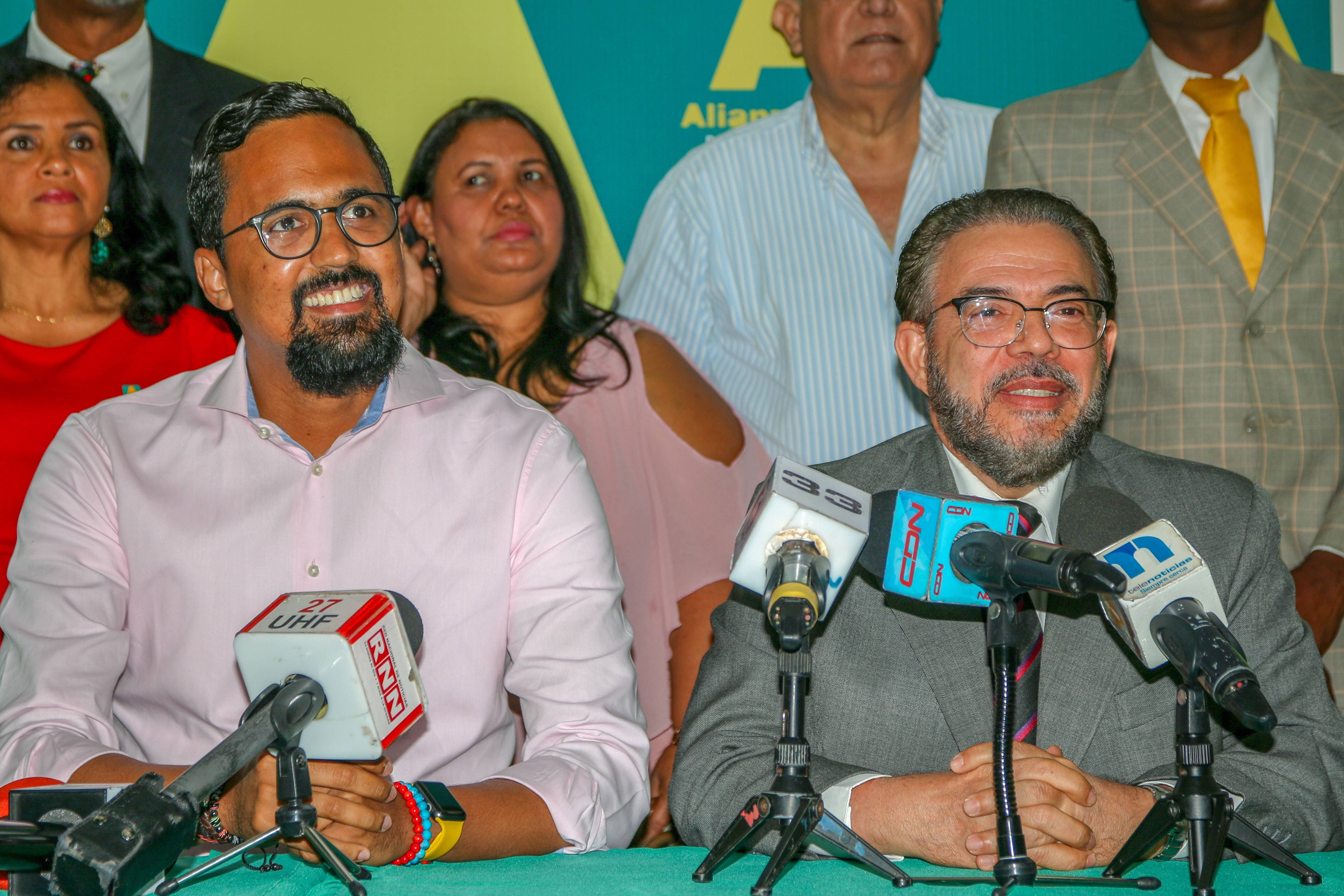 Alianza País presenta a Bartolomé Pujals como candidato a Alcalde del Distrito Nacional