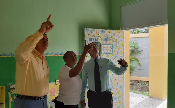 Reanudan docencia en liceo Eugenio María de Hostos en Sabana Perdida