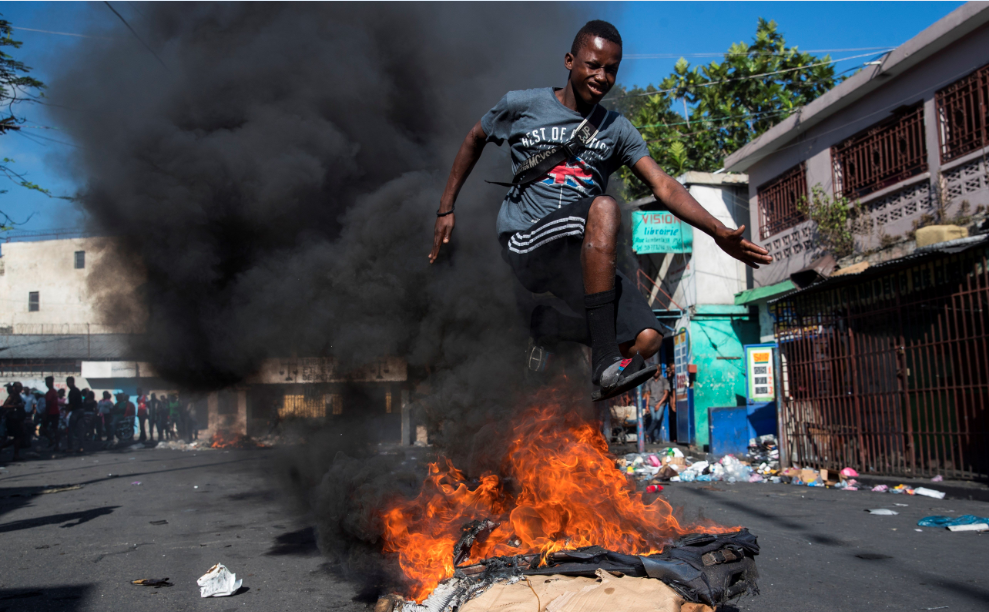 Al menos un muerto y un herido durante las protestas en Haití