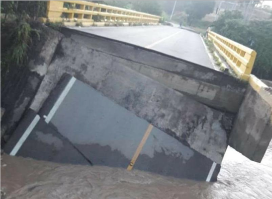 El Cercado y Vallejuelo quedan incomunicados tras colapsar puente