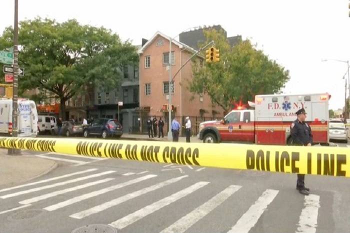Al menos cuatro muertos y tres heridos tras tiroteo en Nueva York