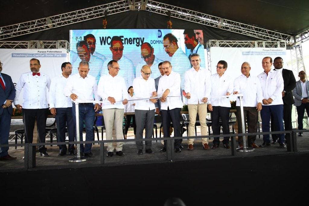 Danilo Medina asiste a puesta funcionamiento de Washington Capital Solar Park