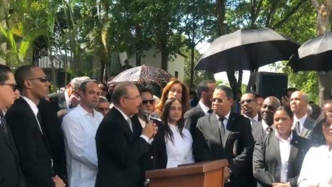 Videos: Con estas palabras Danilo Medina da último adiós a su padre