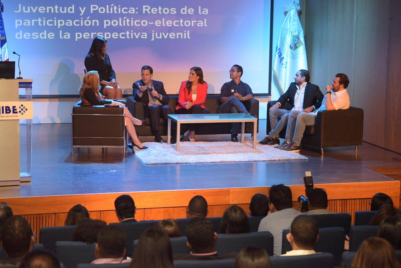 Analizan participación política femenina y juvenil en Primer Simposio Juventud, Mujer y Política