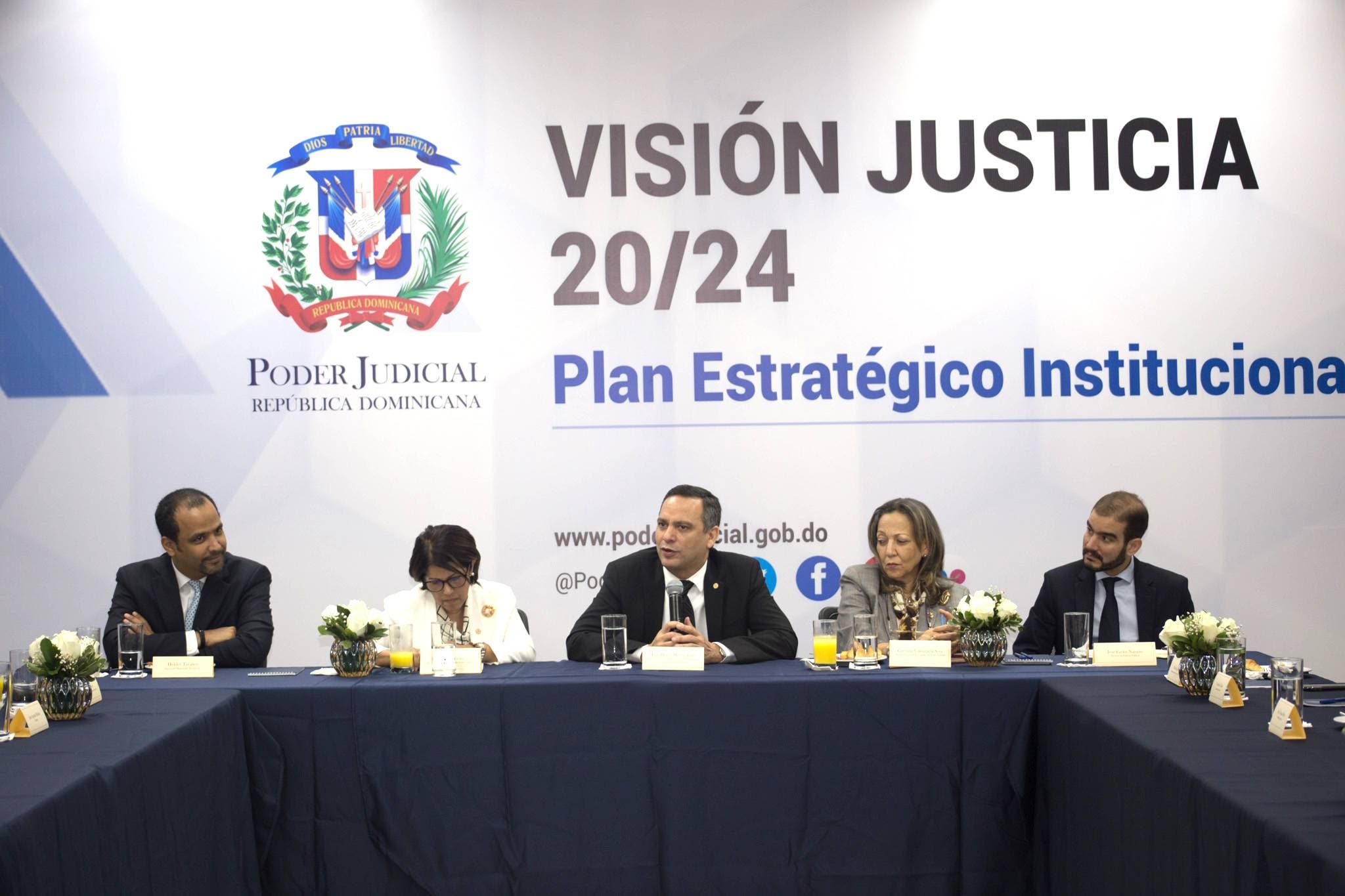 Poder Judicial desarrolla sesión informativa con autoridades Puerto Plata