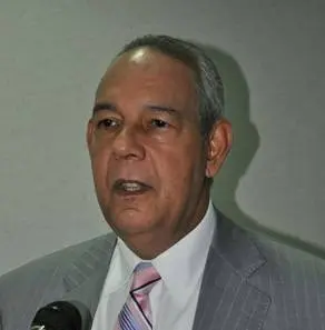 Ex director de Presupuesto alerta de acciones que dispararían precios canasta familiar