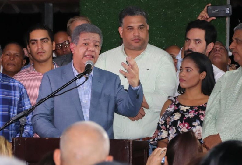 Leonel Fernández asegura construye «gran alianza» opositora para sacar PLD del poder