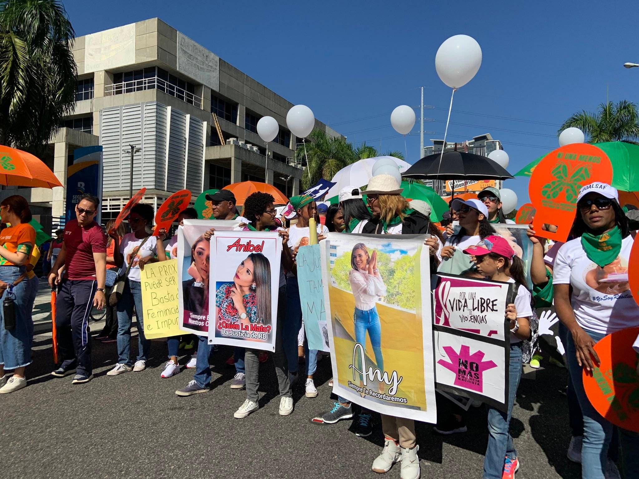 Fotos y Video: ¡Ni Una Menos! Miles participan en Marcha de las Mariposas por la no violencia contra mujer