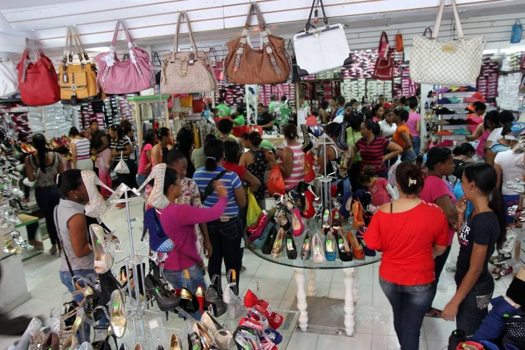 Video: Así están las ventas navideñas en los comercios