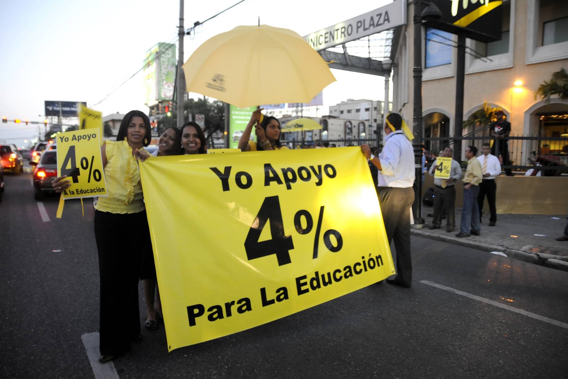 Incremento 4 % del PIB a la educación no ha significado mejoría, afirma  Leonel – El Nuevo Diario (República Dominicana)