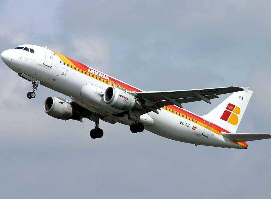 Coronavirus: Iberia ofrecerá este martes vuelos de repatriación a Santo Domingo y Dakar