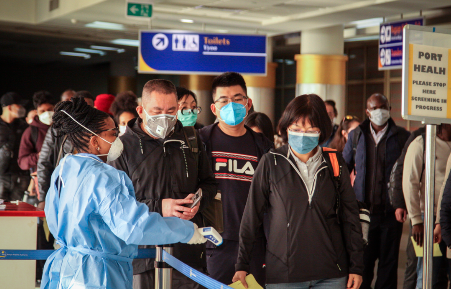 Más de 200 evacuados llegan a Estados Unidos desde China por el coronavirus