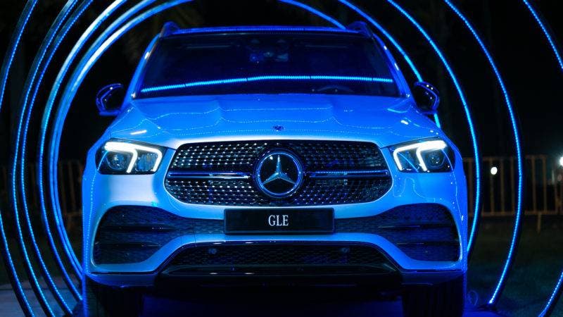 Mercedes Benz GLE es un vehículo potente y de fuerte carácter con un exterior vigoroso y elegante.