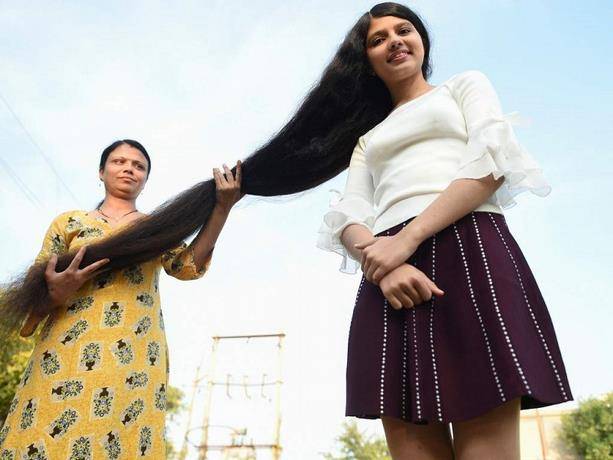Adolescente ostenta el récord de la cabellera más larga del mundo con 190 cm