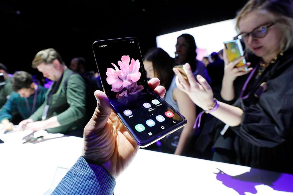 Samsung redobla la apuesta por los teléfonos plegables pese a los problemas del Galaxy Fold 