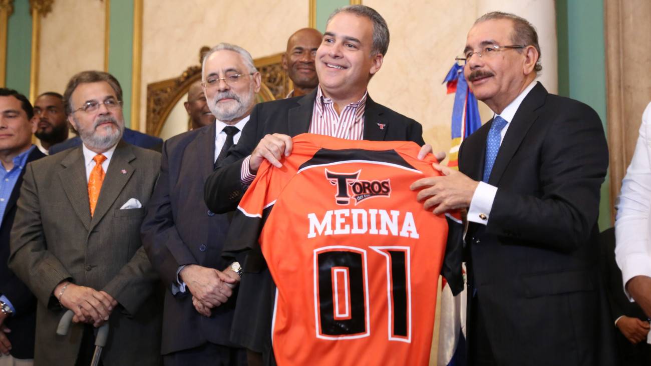 “¡Todos somos Toros, celebremos este nuevo triunfo!”: Danilo Medina felicita a equipo dominicano por victoria Serie del Caribe