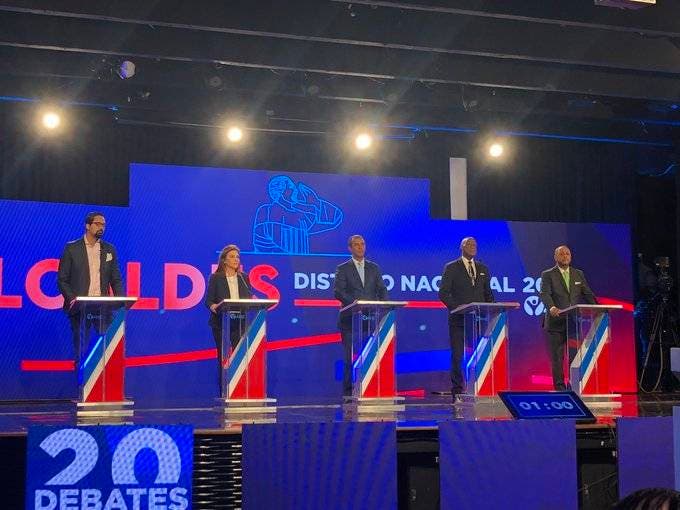 Confrontación de propuestas en debate de candidatos a principales alcaldías del país