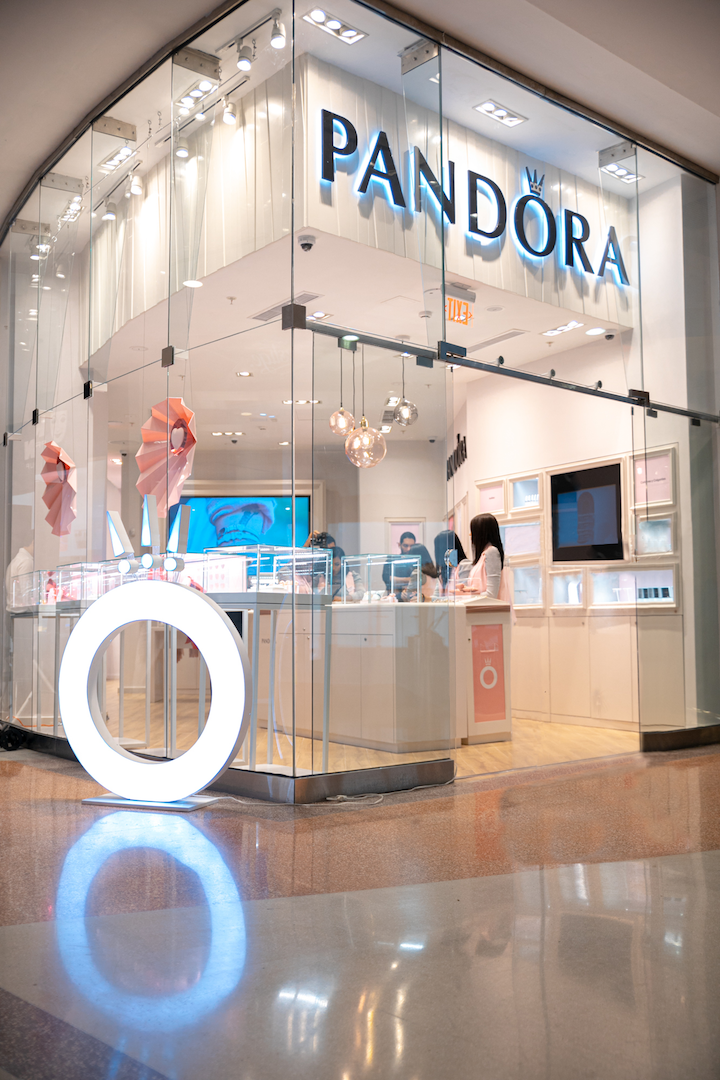 Pandora abre sus puertas en Blue Mall con nuevo ‘Concept Store’