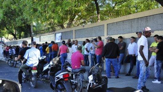 Tres heridos en San Juan; en resto del Sur normal