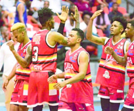 Plaza vence CDP en la semifinal basket  Santiago