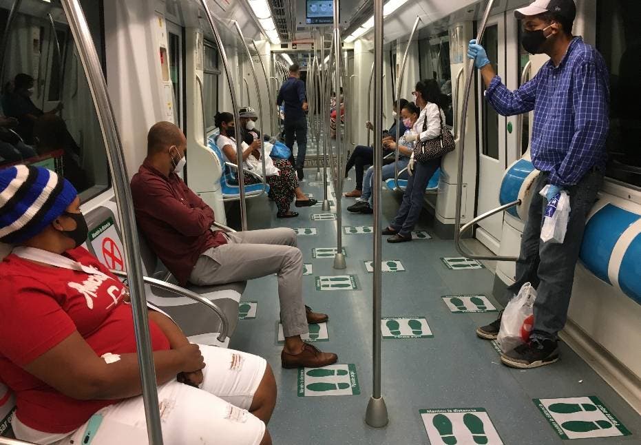 Fotos del Metro de Santo Domingo en el día de hoy./22/05/2020.