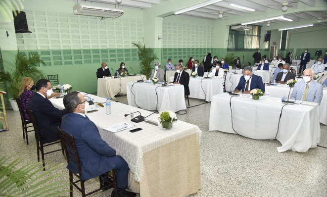 El Consejo Nacional de Educación se reunión hoy para tratar la situación de la educación.