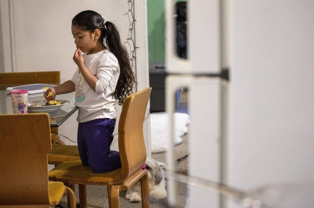 «No sabemos cómo acabará»: Para los más vulnerables el hambre acecha tras el virus