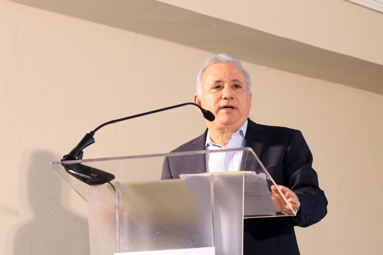 Senador Antonio Taveras propone plan de austeridad que inicie por el Congreso