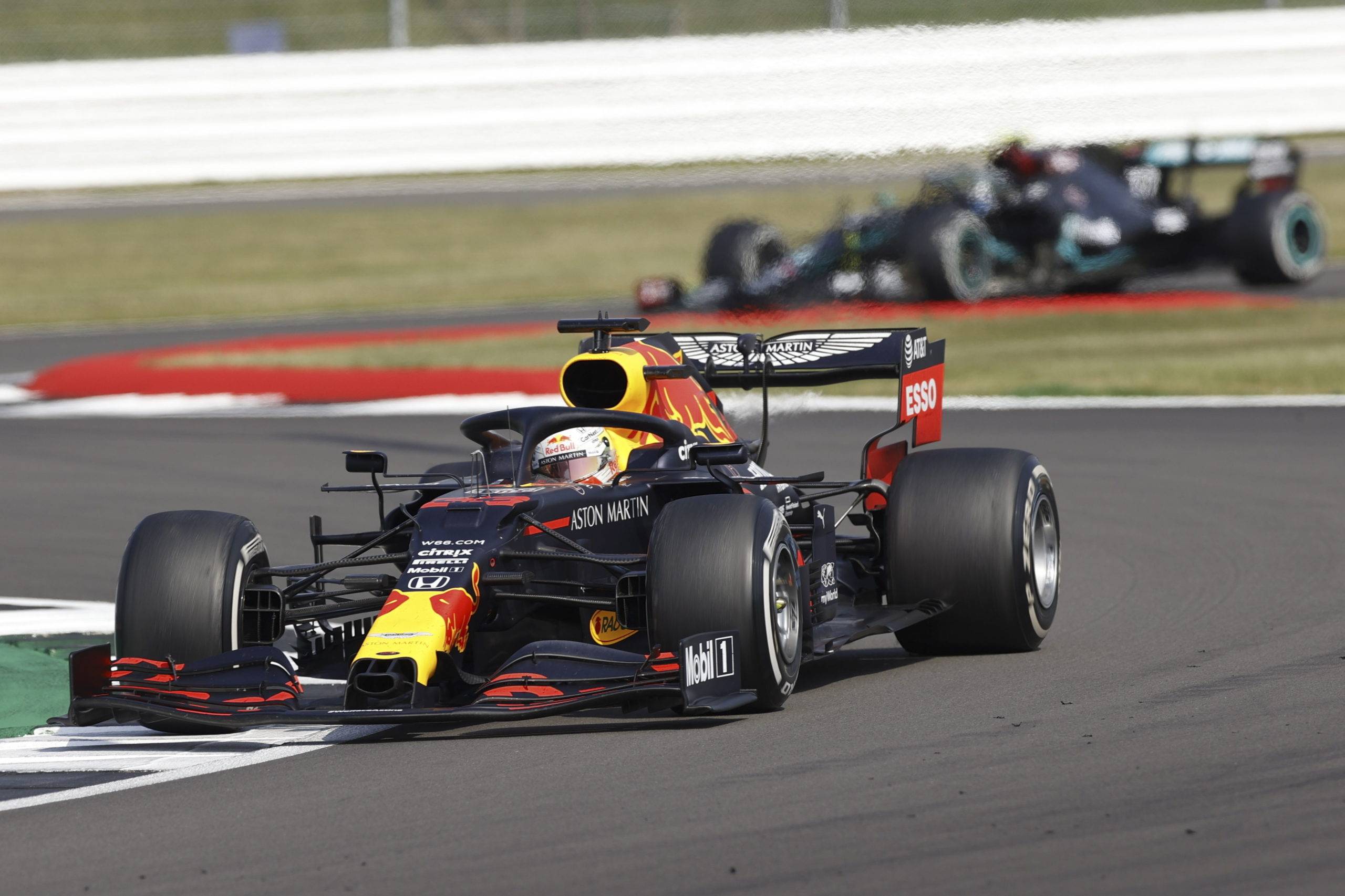 Verstappen gana el Gran Premio del 70 Aniversario por delante de Hamilton y Bottas