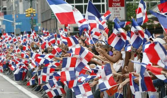 Dominicanos de Nueva York celebran su tradicional desfile de forma virtual