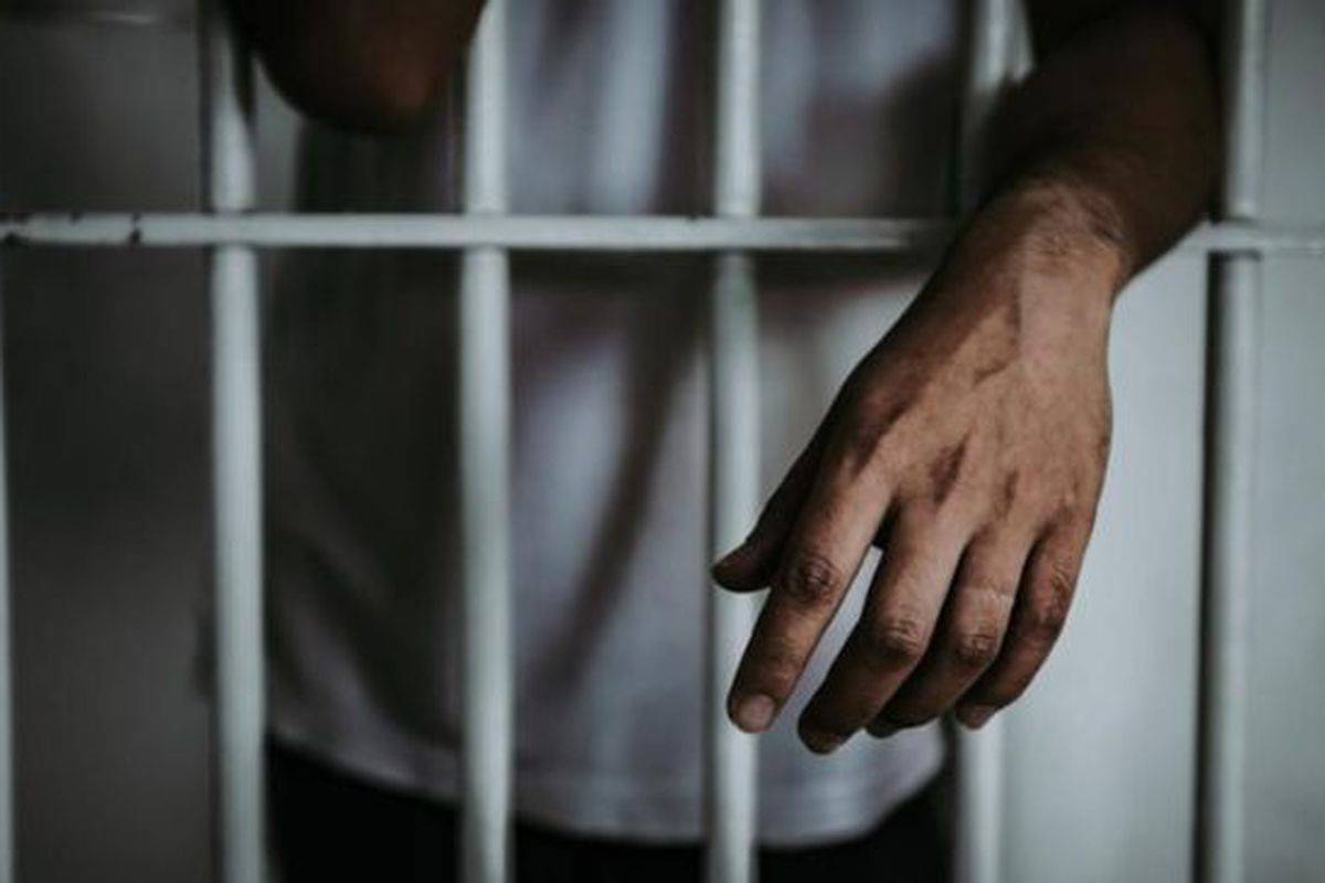 Prisión preventiva contra 6 hombres acusados de traficar 350 paquetes de cocaína