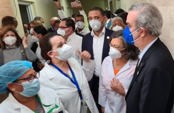 Luis Abinader dice entregará hospital Cabral y Báez «pronto»