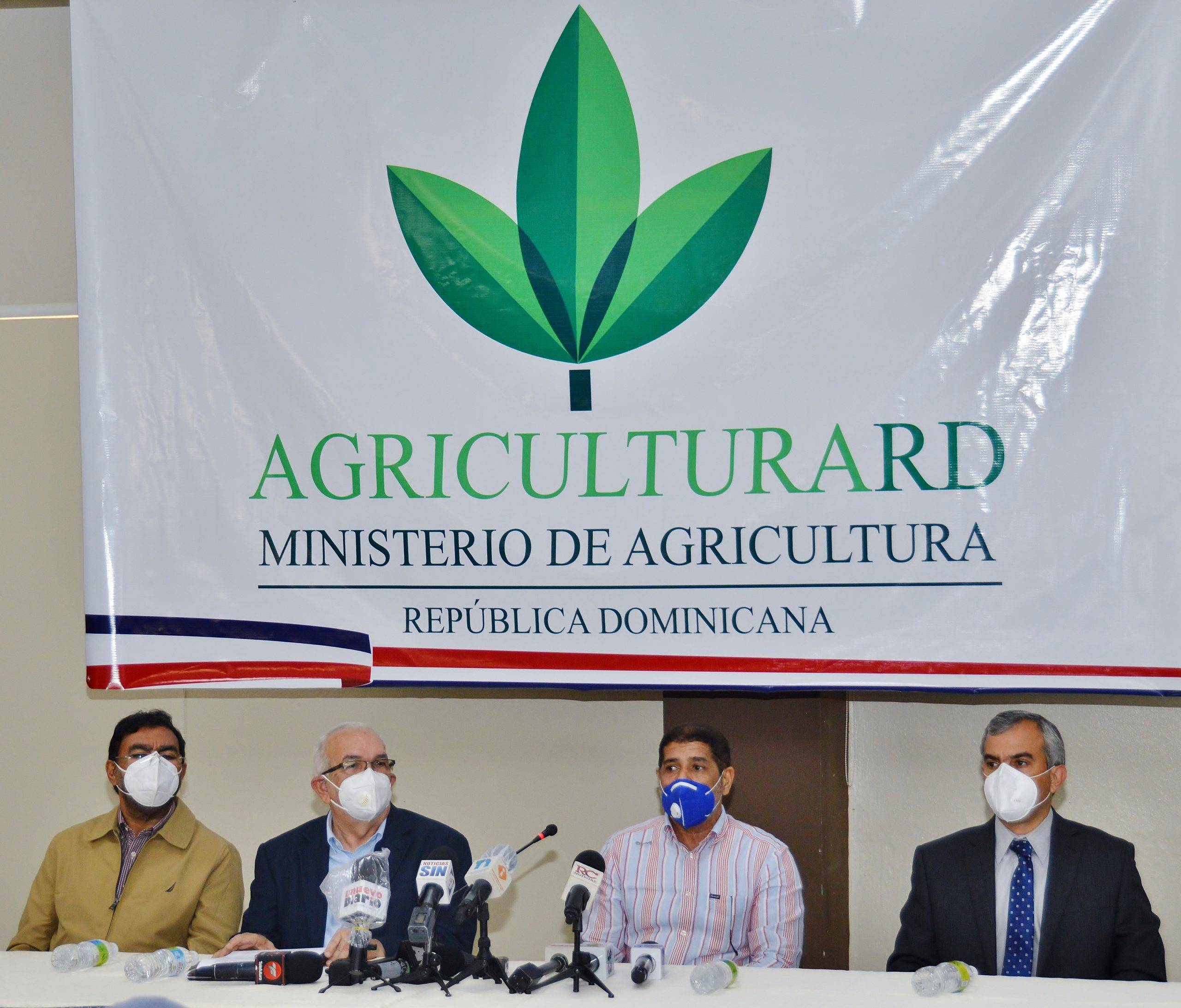 Ministerio de Agricultura y el Banco Agrícola lanzan fondo especial de RD$5,000 millones