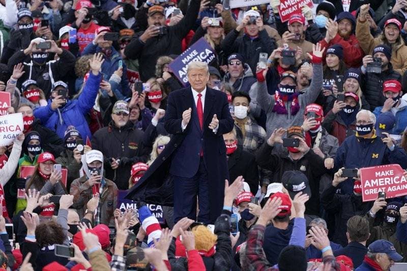 Donald Trump recurre a estrategia del miedo en Michigan y Wisconsin