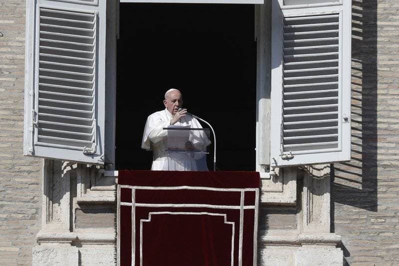Vaticano explica postura del papa sobre unión civil de gays