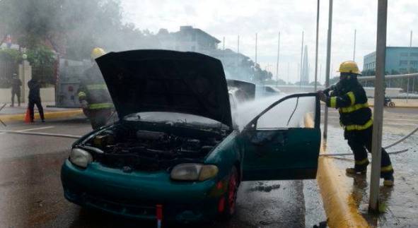 Dueño de vehículo se incendió frente al Congreso «gestionaba» empleo