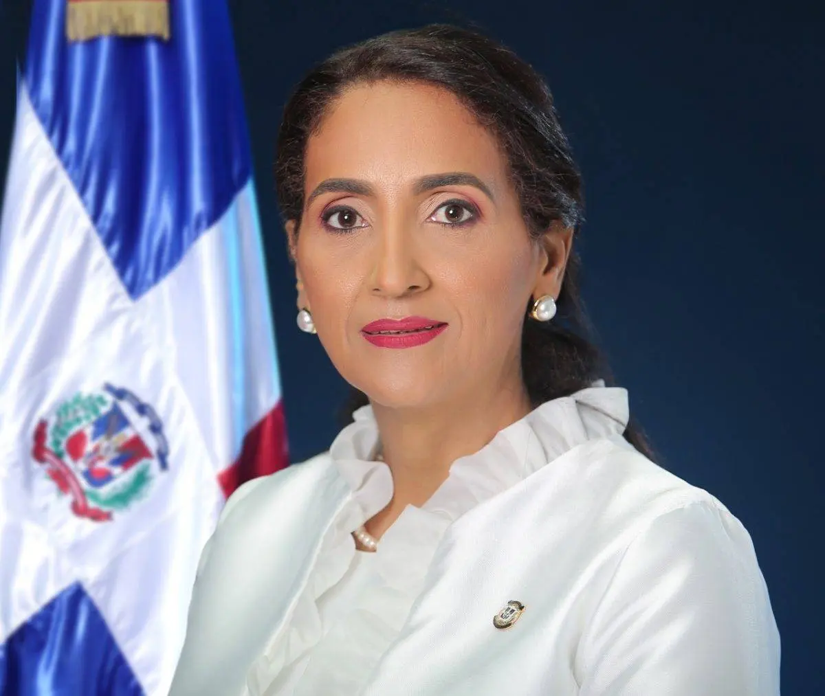 Senadora Lía Díaz proclama es pro vida y pide no presentar aborto como primera opción
