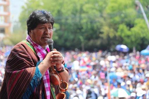 Evo Morales sigue masiva gira por Bolivia y apunta a no abandonar la política
