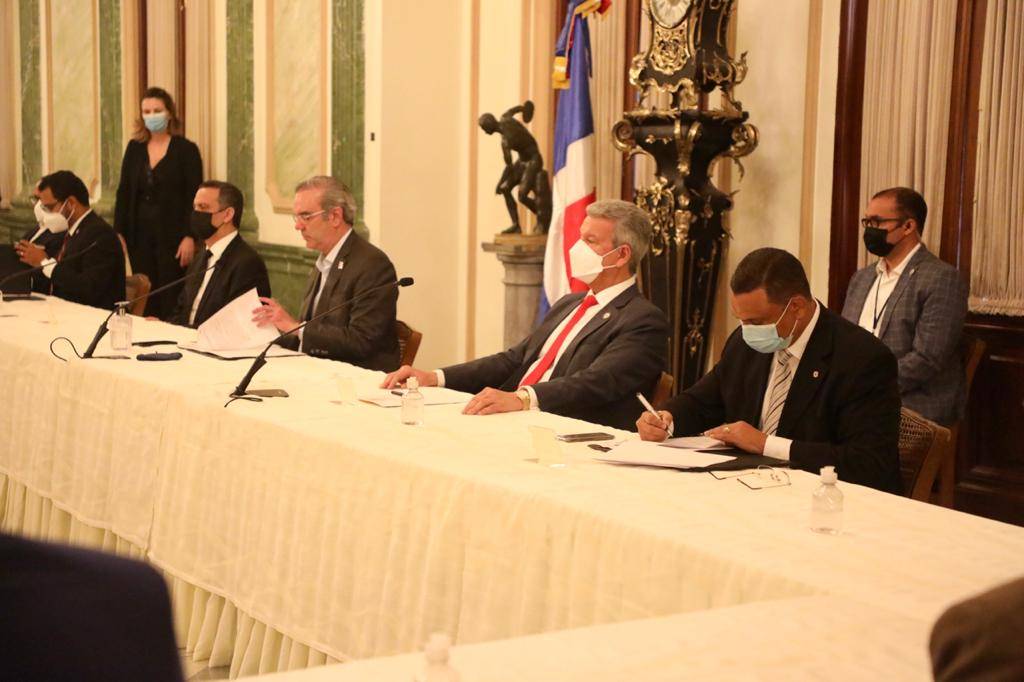 Minpre y Poder Judicial firman convenio para regularizar titulación de inmuebles del Estado