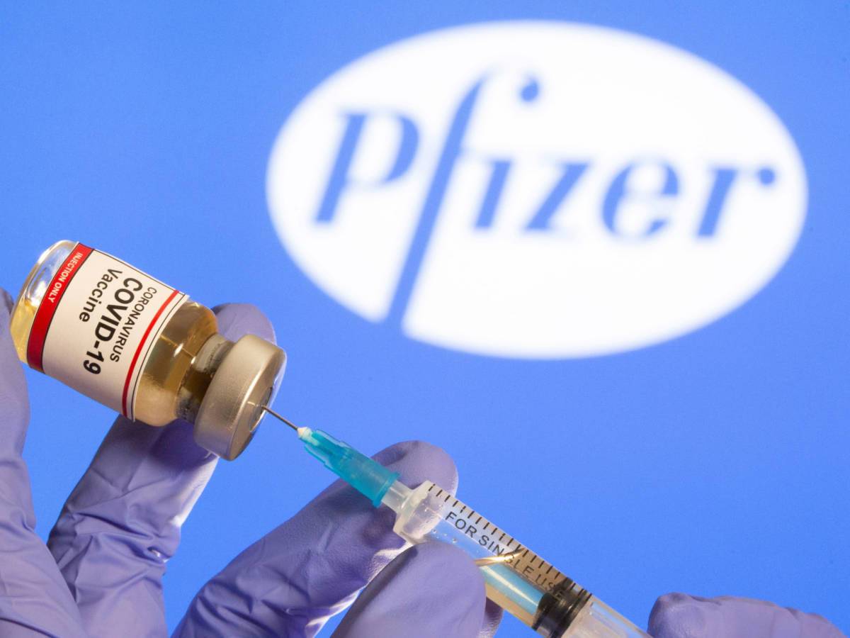 Pfizer y BioNTech prueban vacuna contra COVID en embarazadas