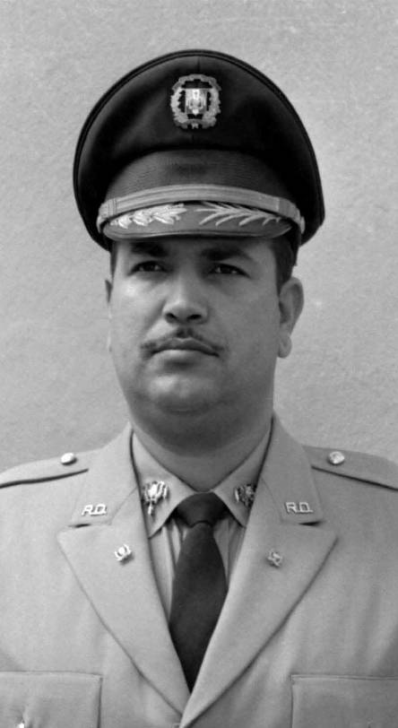 48 años después desembarco coronel Francisco Caamaño