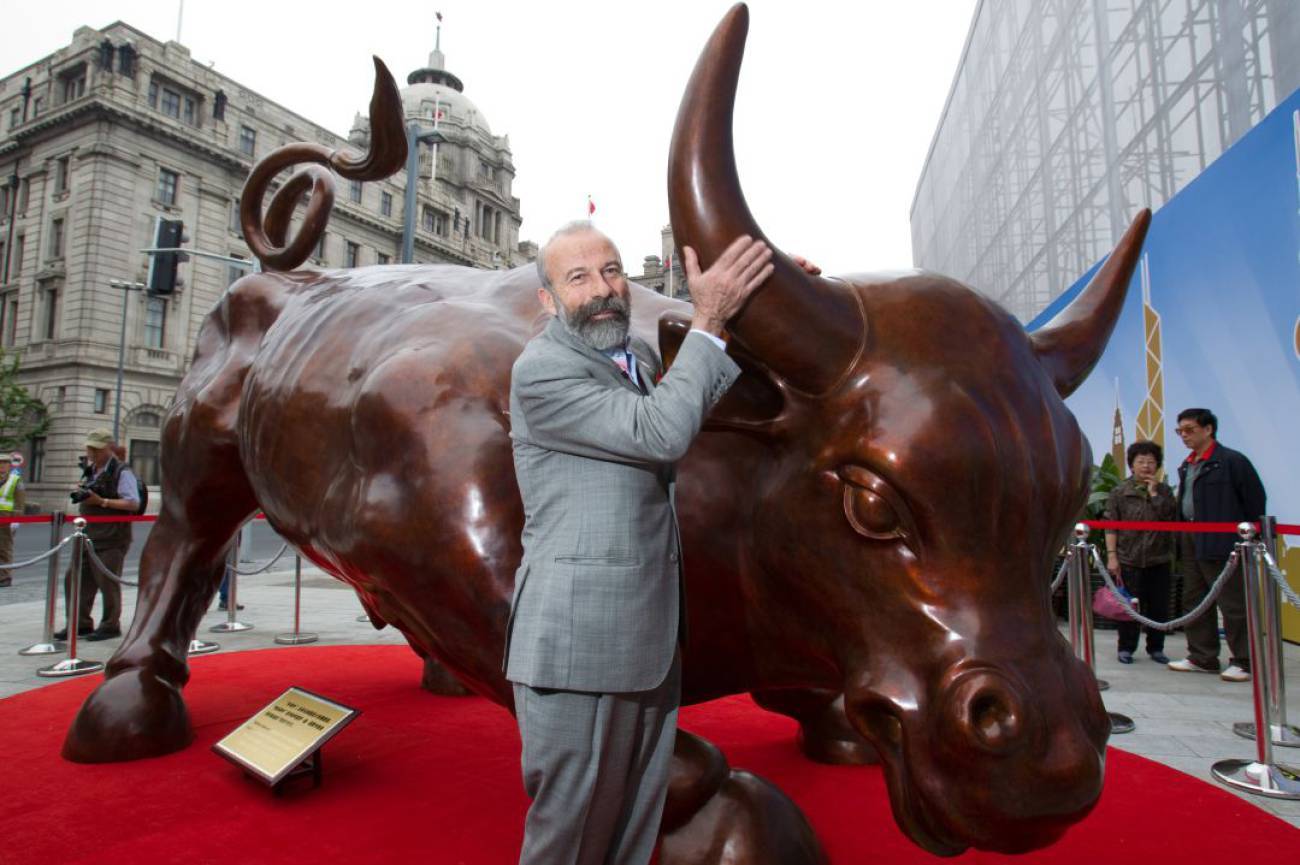 Fallece el escultor del toro de Wall Street, Arturo di Modica