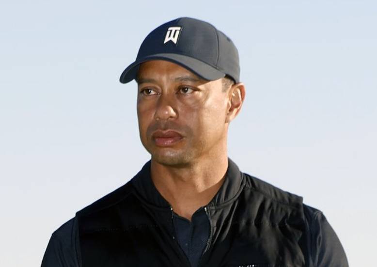 Tiger Woods resultó con lesiones en las piernas y fue sometido a cirugía