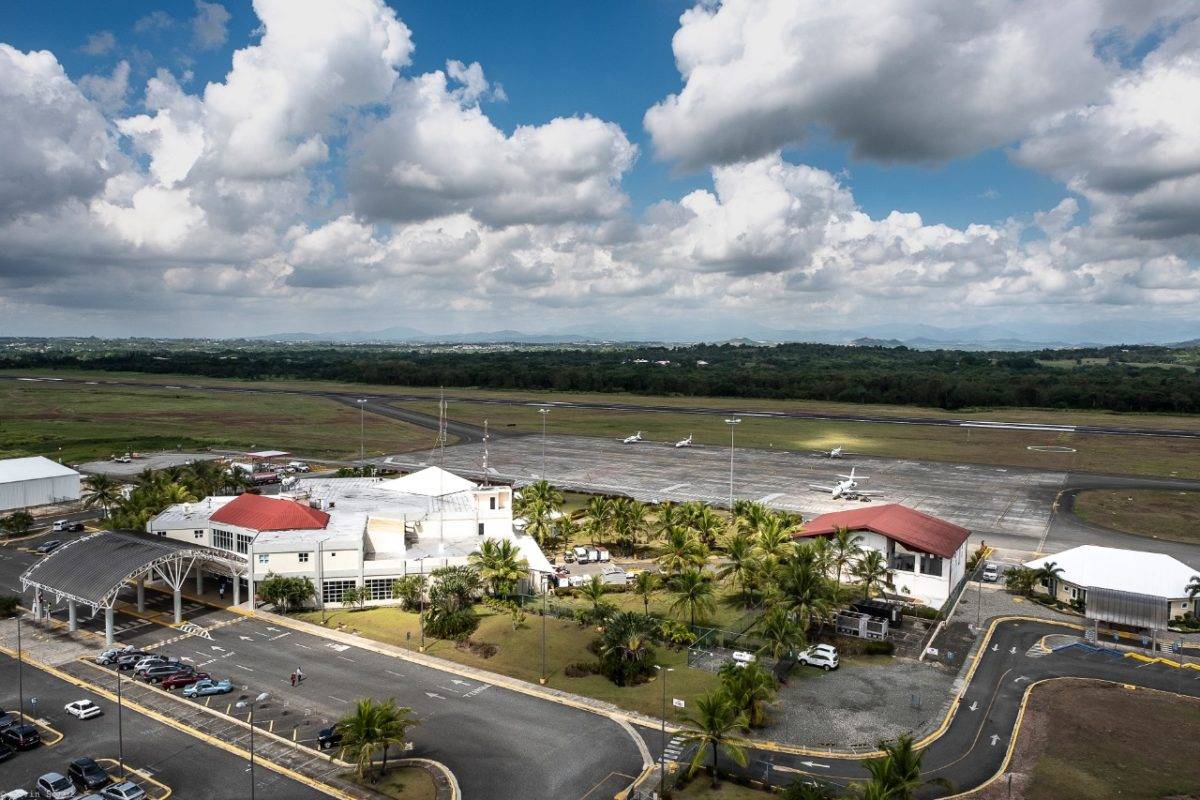Nuevas tarifas de estacionamientos en aeropuertos de Santo Domingo