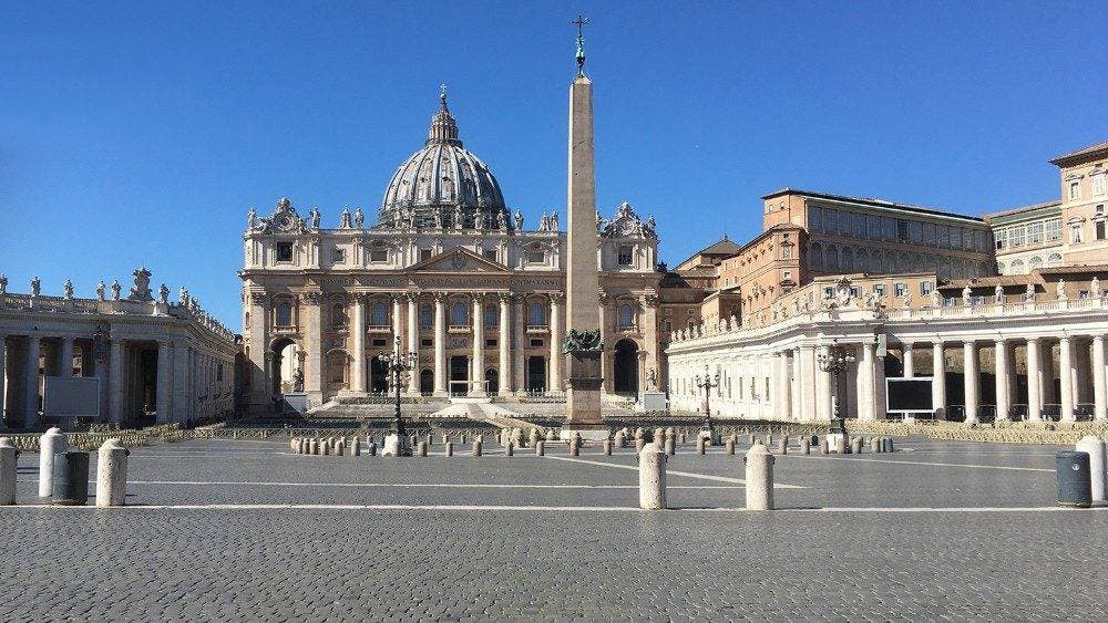 El Vaticano podrá sancionar con despido a quienes no se vacunen contra covid
