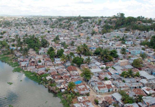 Poverty rose to 23.85% in 2021 in the Dominican Republic