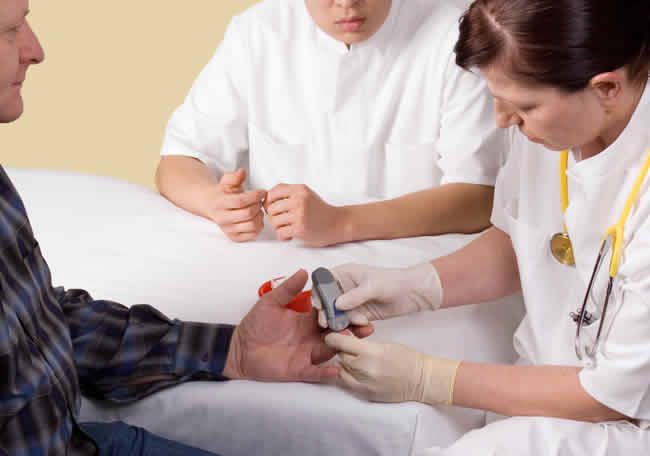 Posición de la SODENN para la vacunación en los pacientes que presentan diabetes mellitus u otras endocrinopatías