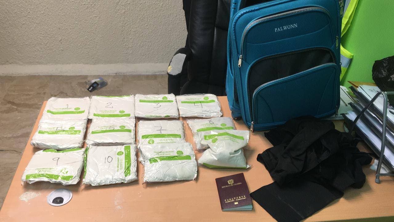 Detienen colombiana con más de cinco kilos de heroína en Punta Cana