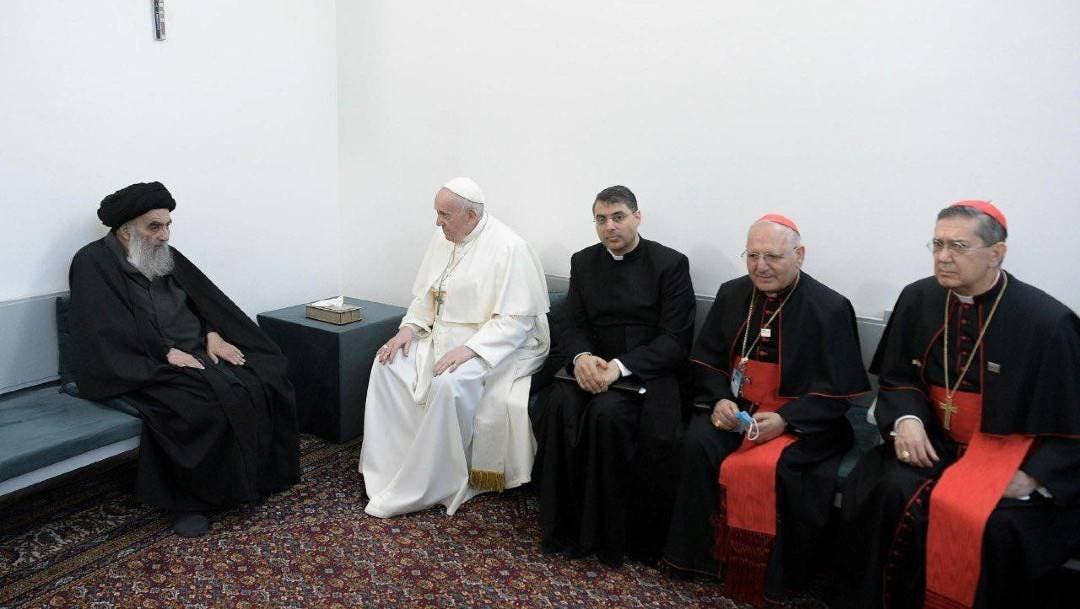 Al Sistani dice al papa Francisco que los cristianos deberían vivir en paz