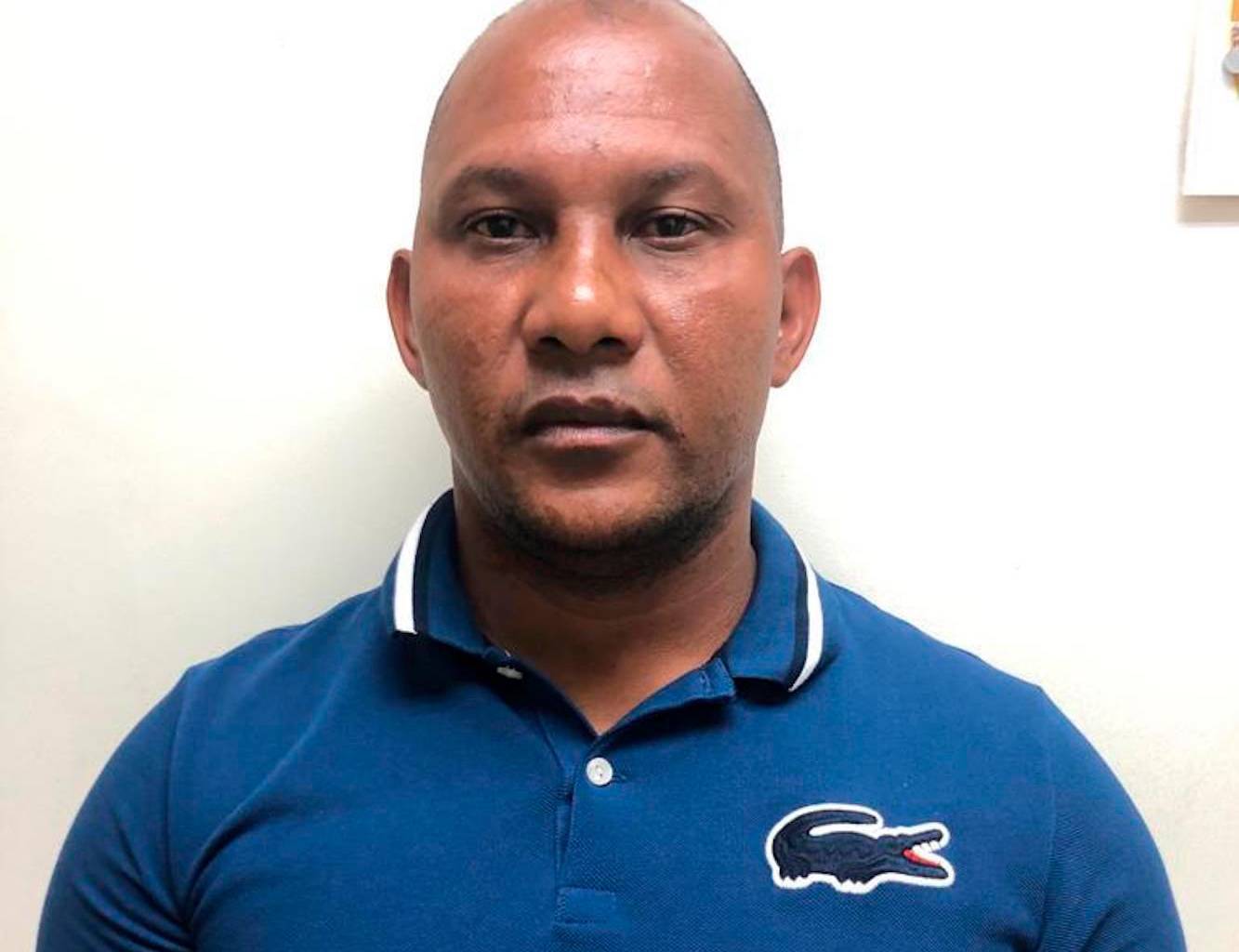 DNCD incauta más paquetes de presunta cocaína en vehículo de «caso Julito Kilo»
